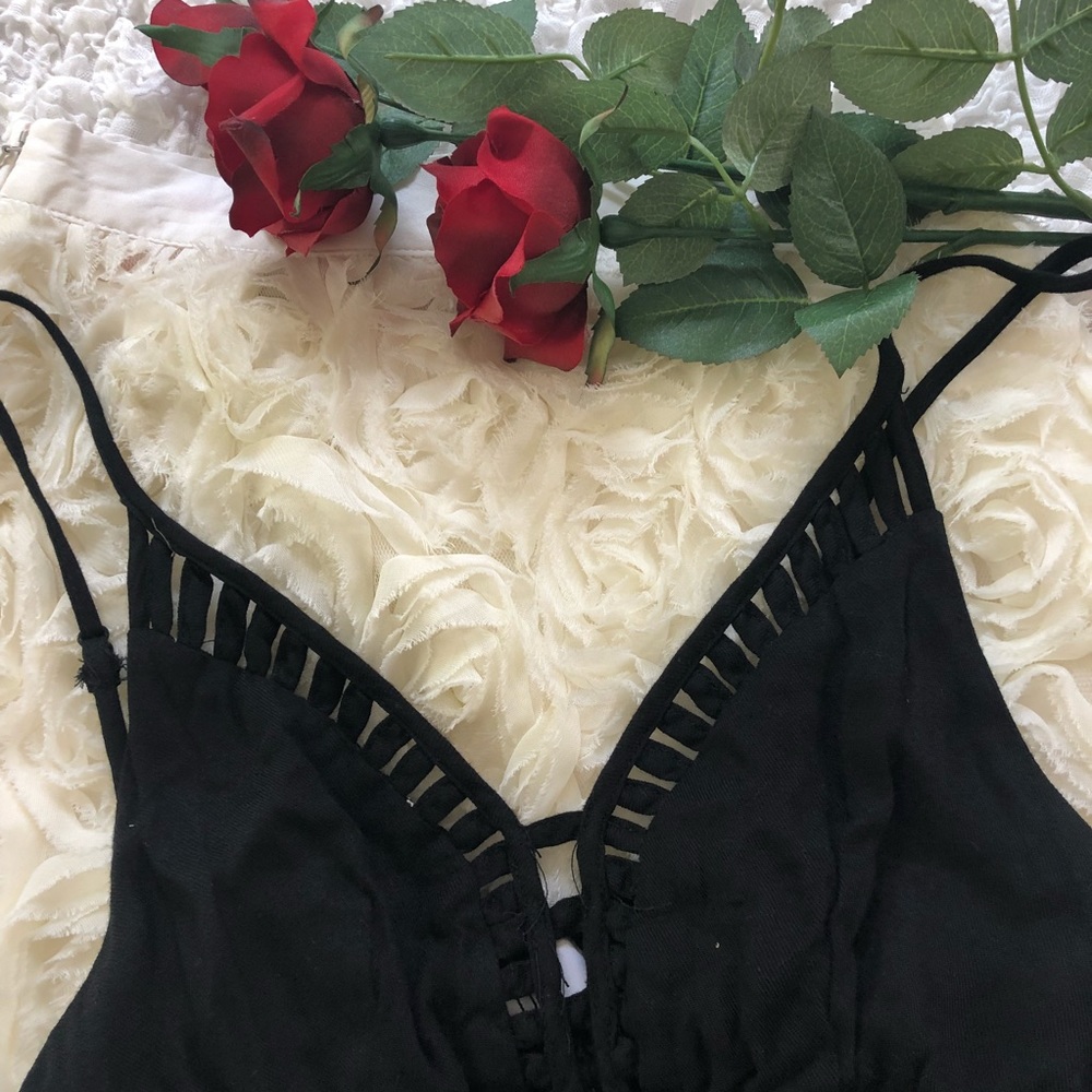 ❤️🌹TOBI BLACK TOP - Picture 2 of 4